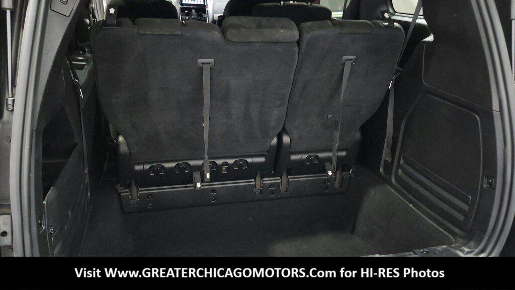 Used 2015 Dodge Grand Caravan SXT w/ Blacktop Package FWD image 40