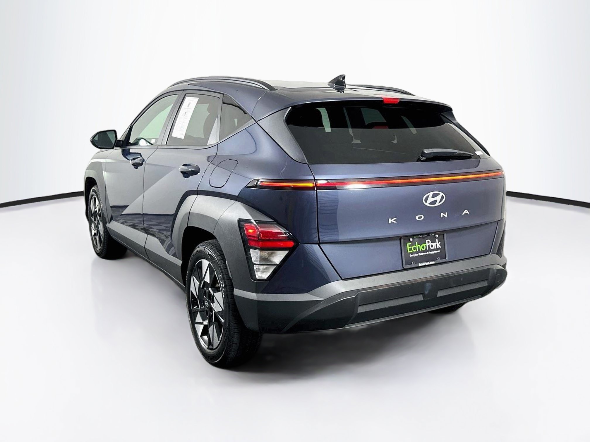 Used 2025 Hyundai Kona SEL FWD image 5