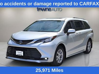 Used 2023 Toyota Sienna XLE w/ XLE Plus Package