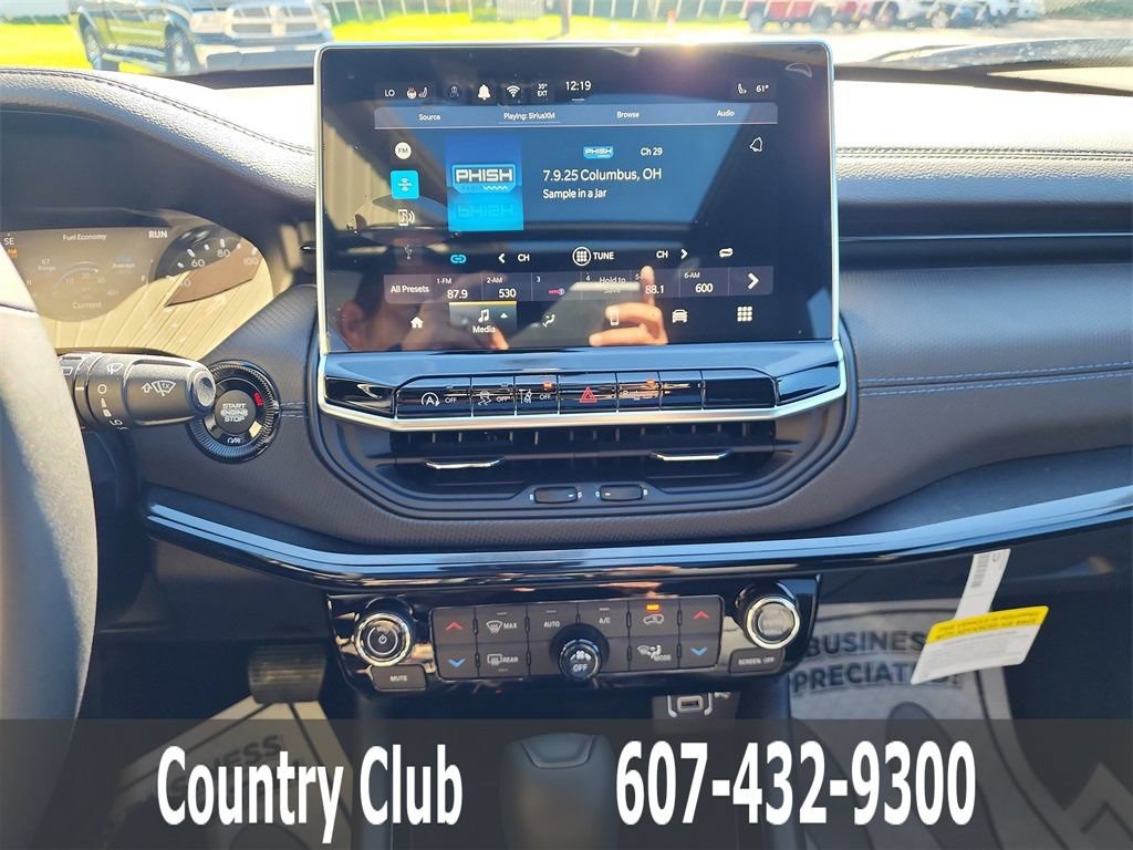 New 2025 Jeep Compass Limited w/ Sun & Sound Group AWD/4WD image 14