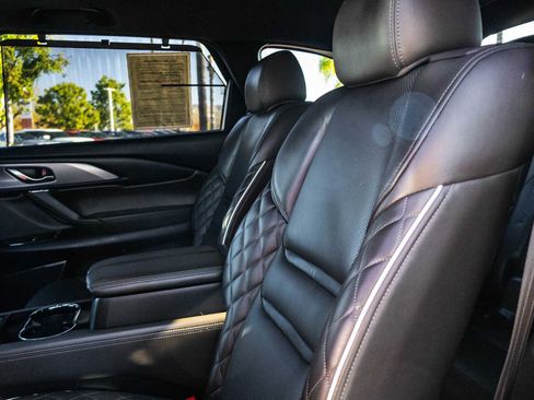 Used 2021 MAZDA CX-9 Signature image 22