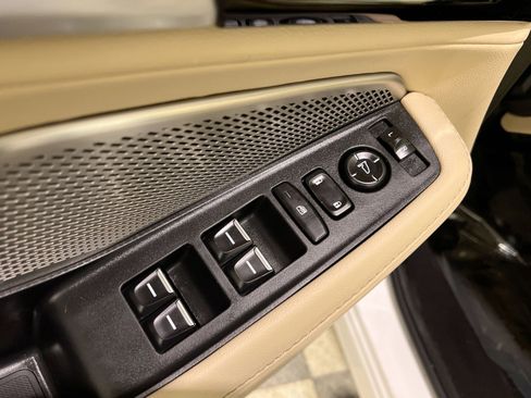 Used 2023 Acura MDX SH-AWD image 32