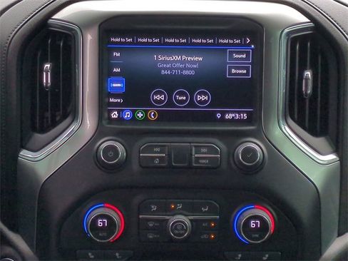 Certified 2022 Chevrolet Silverado 2500 LT w/ Convenience Package image 20