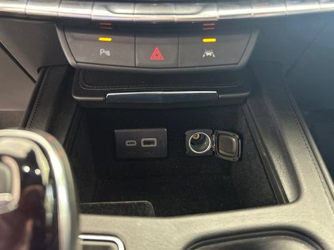 Used 2025 Cadillac XT4 Premium Luxury FWD image 52
