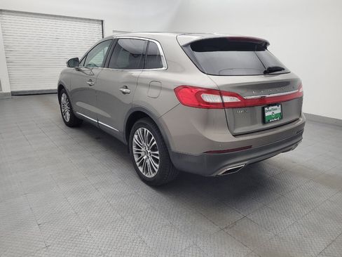 Used 2017 Lincoln MKX Reserve w/ Lincoln MKX Climate Package FWD image 5
