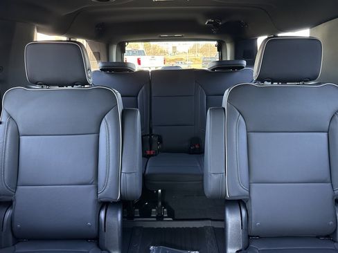 New 2026 GMC Yukon XL Elevation w/ LPO, Floor Liner Package AWD/4WD image 18