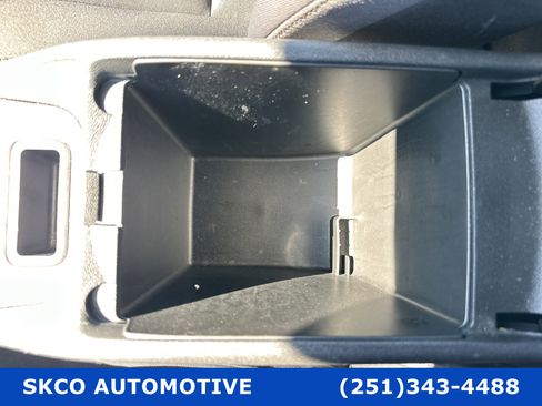 Used 2024 Chevrolet Malibu LT image 25