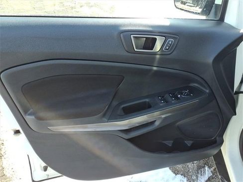 Used 2020 Ford EcoSport SE image 12