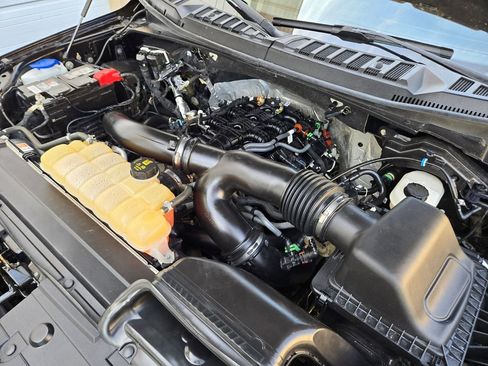 Used 2018 Ford F150 Lariat image 15