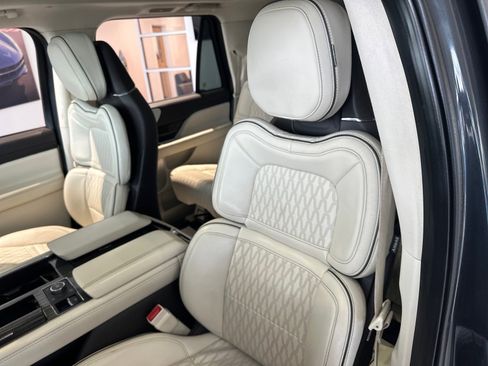 Used 2021 Lincoln Navigator L Black Label image 13