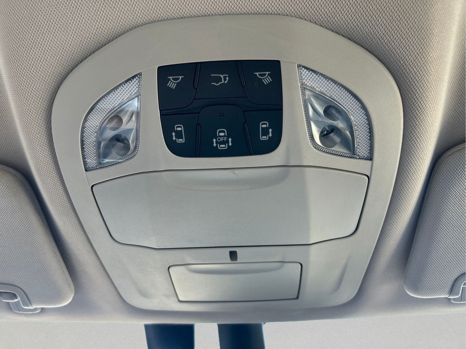 Certified 2021 Chrysler Pacifica Touring-L FWD image 36