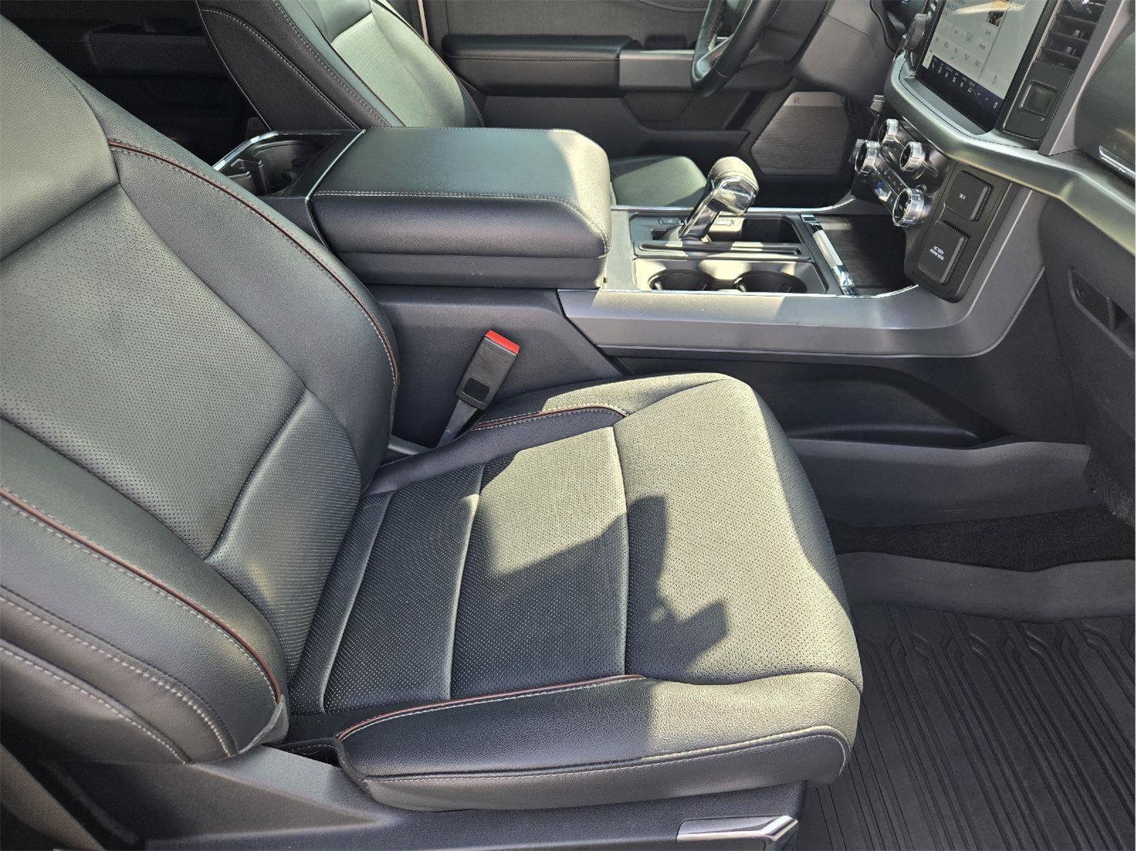Used 2022 Ford F150 Lariat w/ Equipment Group 501A Mid AWD/4WD image 13