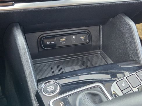 Certified 2024 Kia Sportage EX image 19