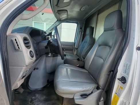 Used 2012 Ford E-450 and Econoline 450 Super Duty RWD image 10