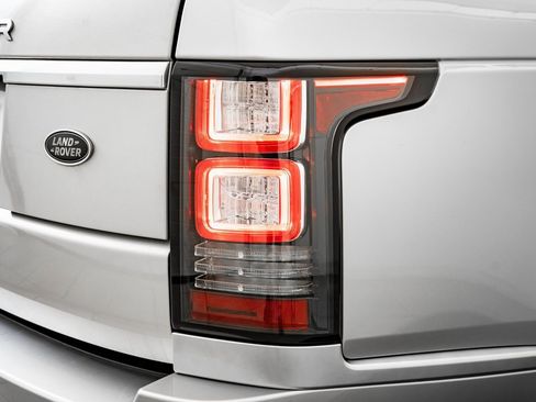 Used 2017 Land Rover Range Rover Supercharged image 17