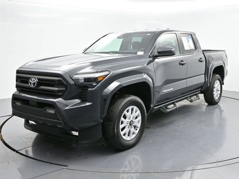 Used 2024 Toyota Tacoma SR5 image 3