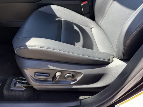 Used 2025 Toyota Crown image 30