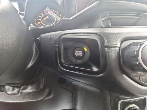 Used 2024 Jeep Wrangler Unlimited Sahara image 16