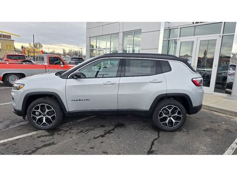 New 2026 Jeep Compass Limited image 8