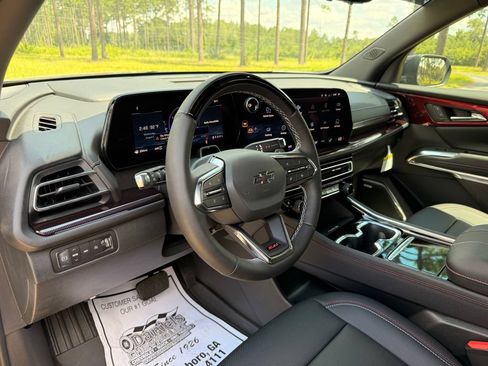 New 2026 Chevrolet Traverse Z71 w/ Enhanced Driving Package AWD/4WD image 15