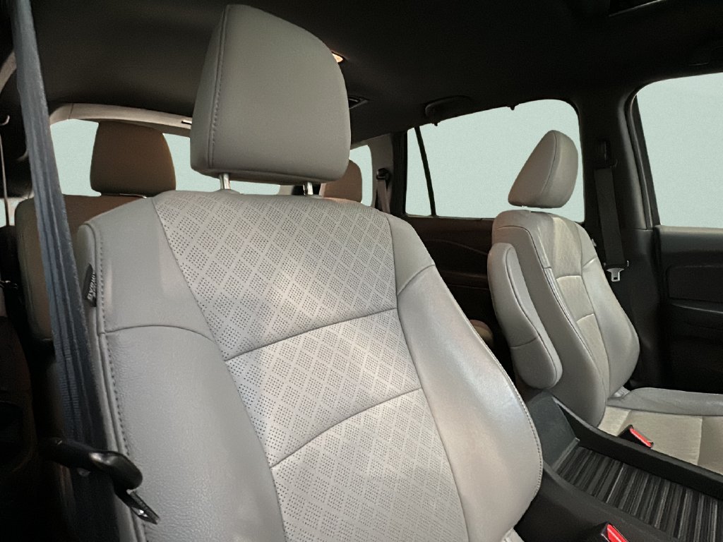 Certified 2019 Honda Passport Touring image 23