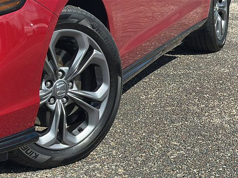 Used 2023 Honda Accord EX-L image 3