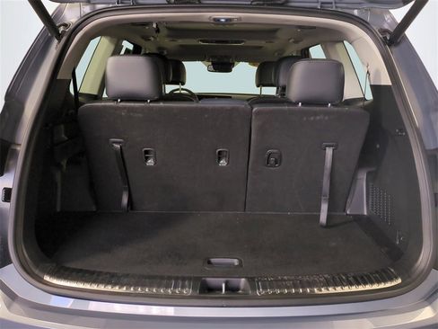 Used 2024 Kia Telluride SX w/ Towing Package image 14