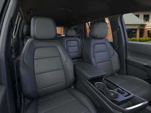 New 2026 Chevrolet Equinox LT w/ Convenience Package II image 16