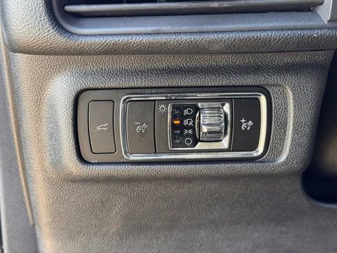 Used 2023 Lincoln Corsair AWD w/ Equipment Group 101A image 16