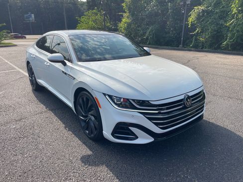 Used 2023 Volkswagen Arteon SEL AWD/4WD image 1