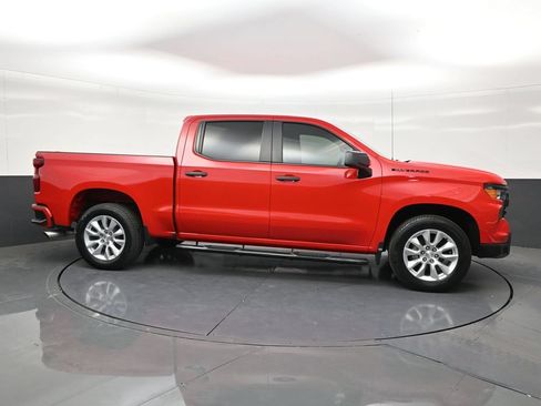 Used 2022 Chevrolet Silverado 1500 Custom w/ LPO, Dark Essentials Package RWD image 6