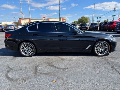 Used 2017 BMW 540i xDrive image 2