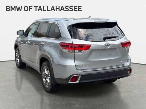 Used 2019 Toyota Highlander Limited Platinum AWD/4WD image 8