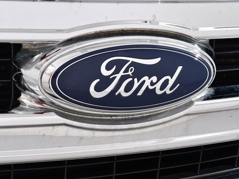 Used 2014 Ford F150 XLT w/ Equipment Group 302A Luxury AWD/4WD image 20