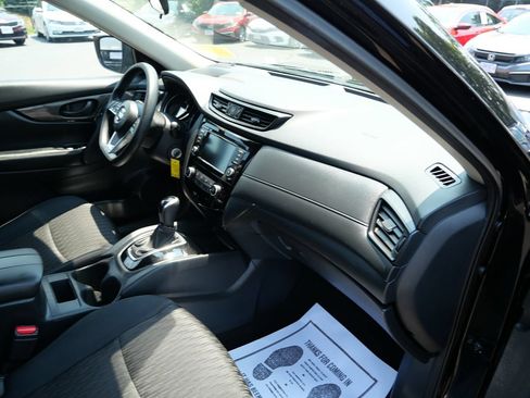 Used 2019 Nissan Rogue S AWD/4WD image 29