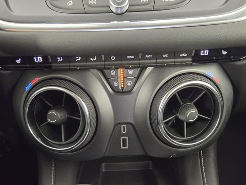 New 2026 Chevrolet Blazer LT w/ Convenience Package FWD image 19