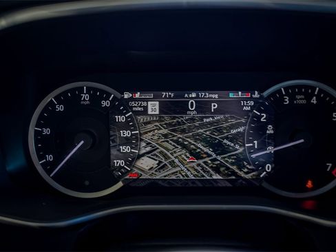 Used 2022 Jaguar F-PACE S image 21