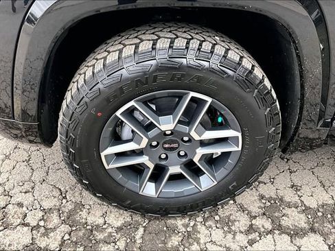 New 2026 GMC Terrain AT4 w/ Technology Package II AWD/4WD image 12