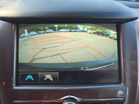Used 2017 Chevrolet Cruze LT w/ Convenience Package FWD image 22