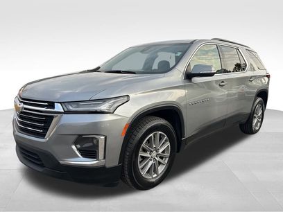 Used 2023 Chevrolet Traverse LT