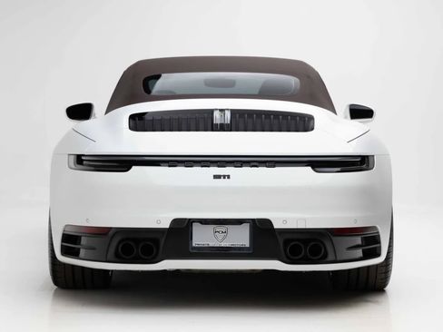 Used 2024 Porsche 911 Carrera image 20