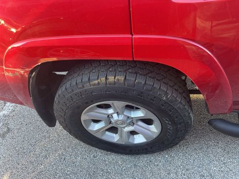 Used 2022 Toyota 4Runner SR5 Premium image 14