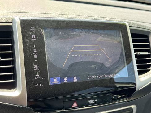 Used 2018 Honda Pilot EX-L image 11