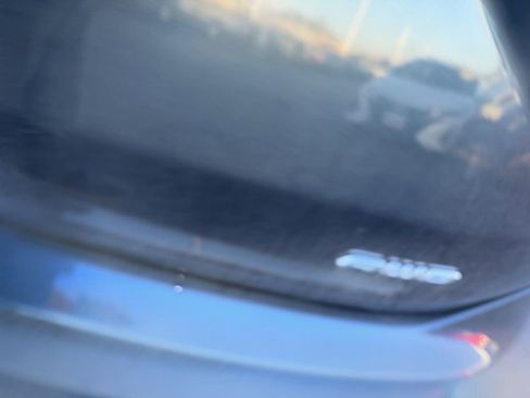 Used 2023 Ford Edge Titanium image 9