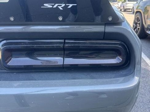 Used 2018 Dodge Challenger SRT RWD image 5