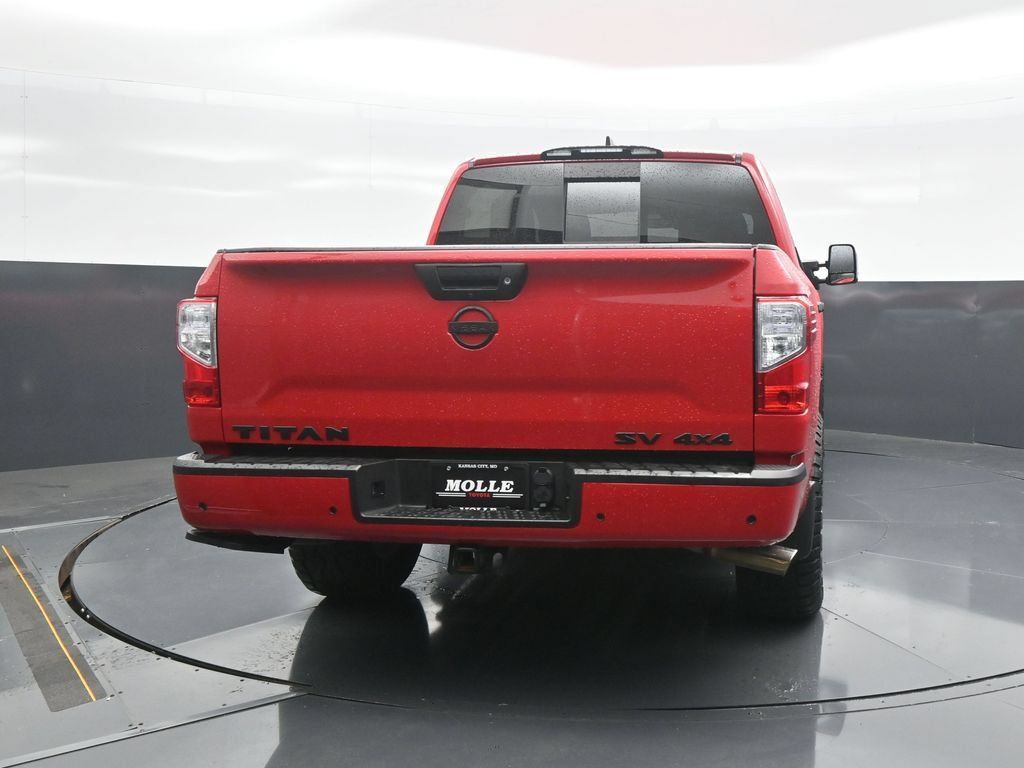 Used 2024 Nissan Titan SV w/ SV Convenience Package AWD/4WD image 6