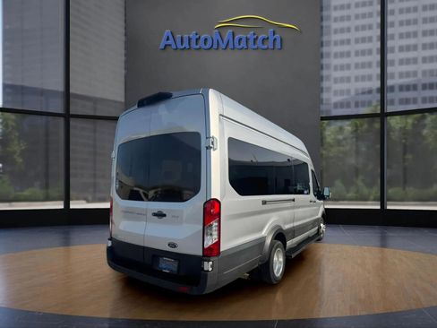 Used 2023 Ford Transit 350 XLT image 10