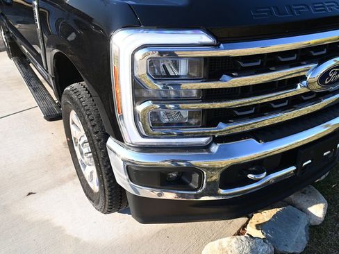 Used 2024 Ford F350 King Ranch image 11