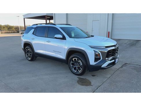 New 2026 Chevrolet Equinox ACTIV w/ Safety and Technology Package image 2