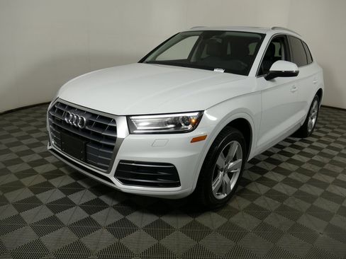Used 2019 Audi Q5 2.0T Premium w/ Convenience Package image 7